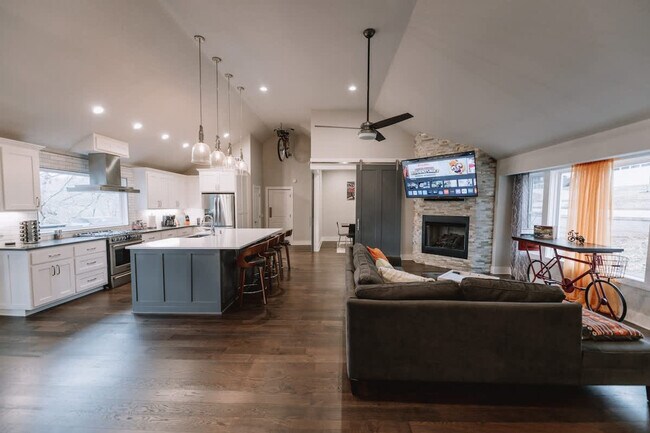 Foto del edificio - 2104 Almand Dr