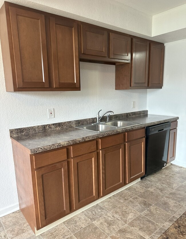 Building Photo - 1029 N Lincoln St