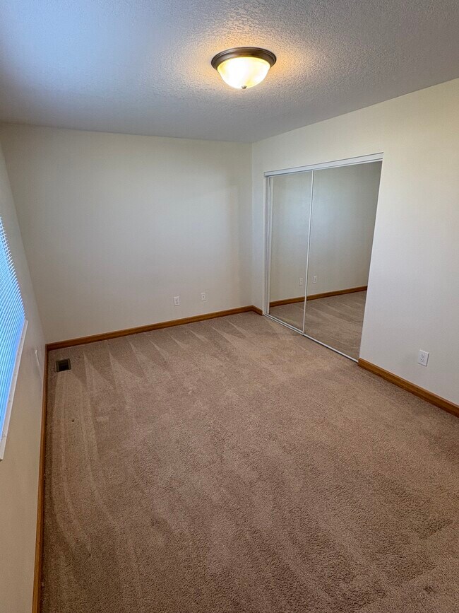 Building Photo - 1714 W Jester Park Dr