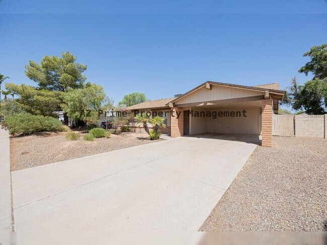 Building Photo - 4502 E San Gabriel Ave