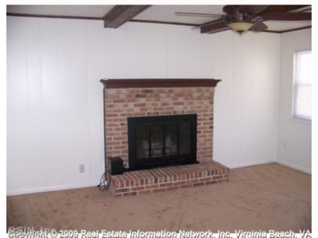 Foto del edificio - 2456 Enchanted Forest Ln