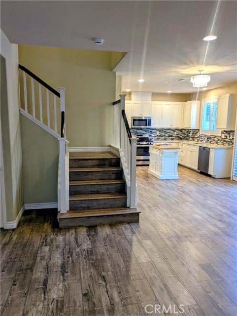 Foto del edificio - 42945 Avenida Amistad