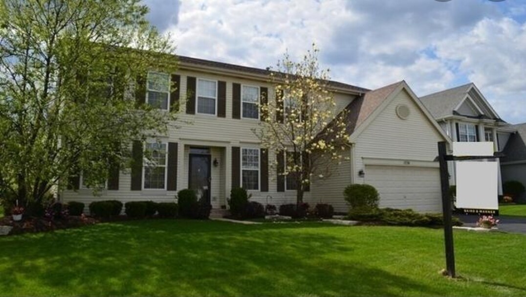 Primary Photo - 1530 S Lancaster Ln