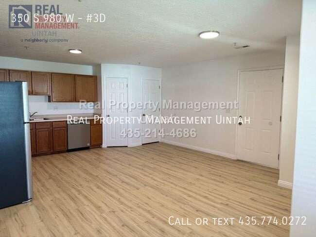 Building Photo - 980 350 S