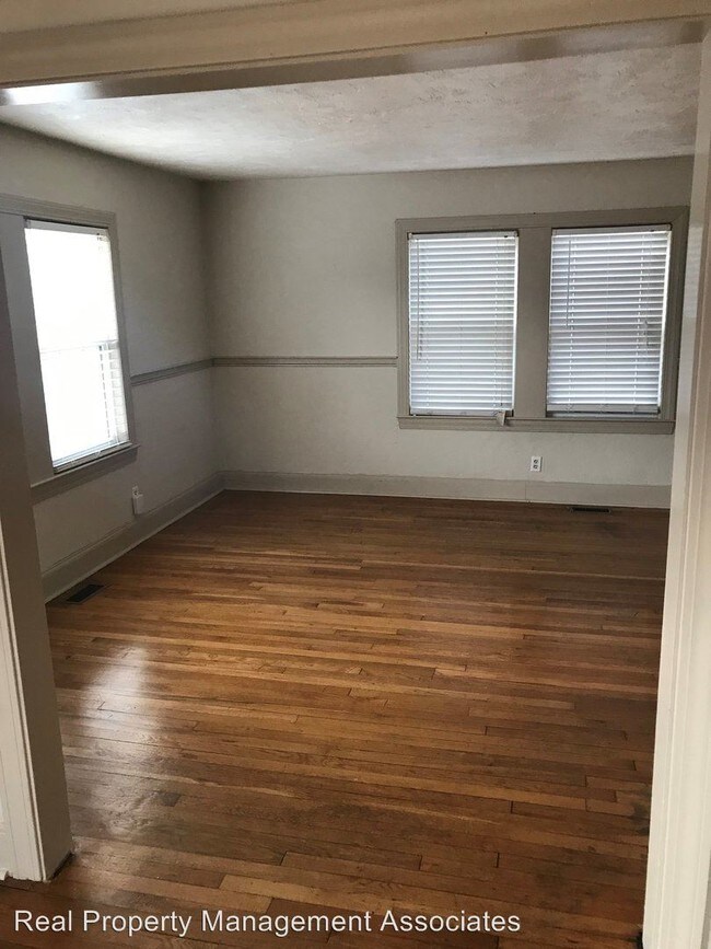 Building Photo - 3 br, 2.5 bath House - 25 May Terrace