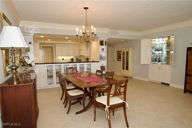 Building Photo - 6075 Pelican Bay Blvd