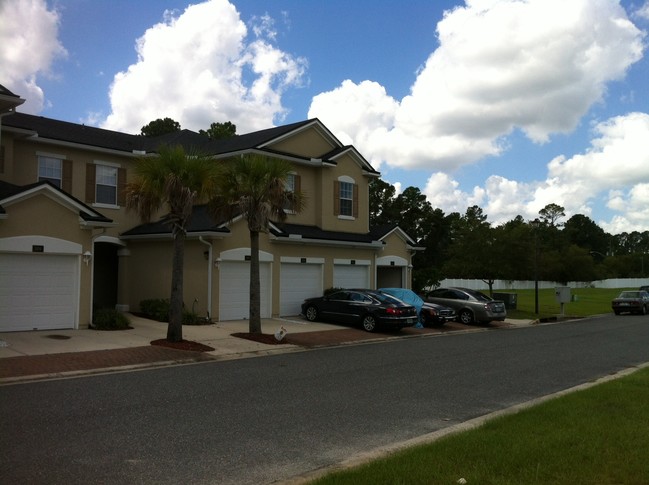 Building Photo - Heron Cove Apartments