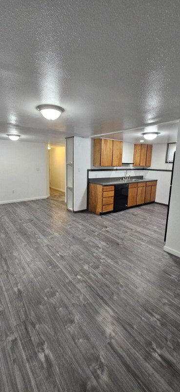 Foto del edificio - 12715 Vernon Ave SW