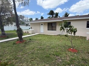 Building Photo - 10375 SW 152nd Terrace