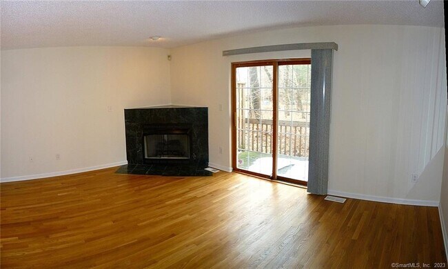 Building Photo - 3409 Whitney Ave