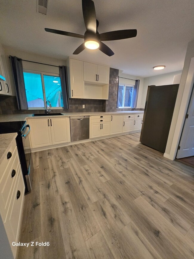 Building Photo - 12582-12224 224 St