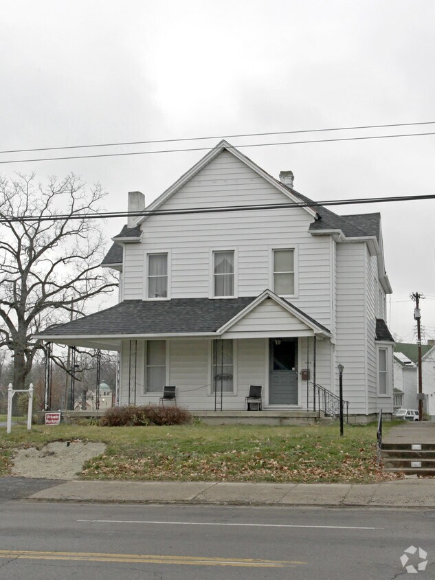 Building Photo - 1231 N Main St