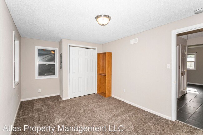 Building Photo - 3 br, 1 bath House - 111 West 79 Terrace