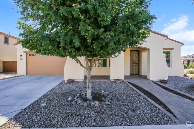 Building Photo - 20837 Sunset Dr