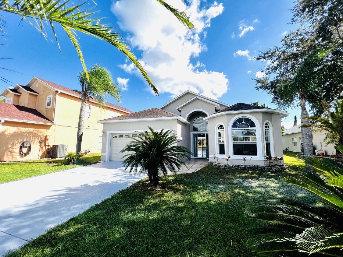 Foto principal - 2506 Aster Cove Ln