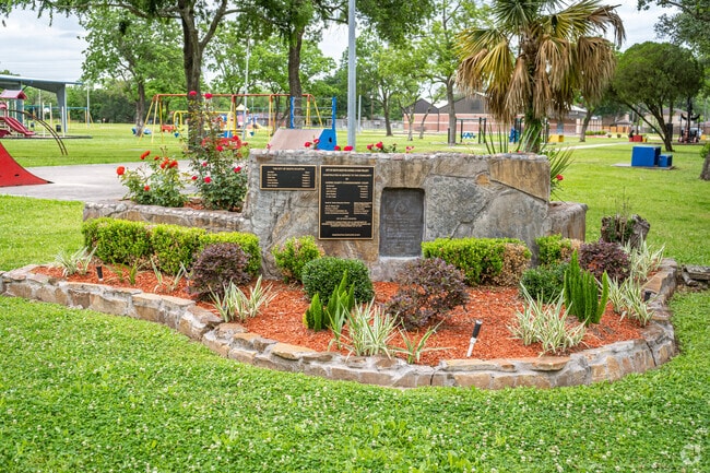 Ave A Park is a large park with a covered arena, basketball courts, and water play area.