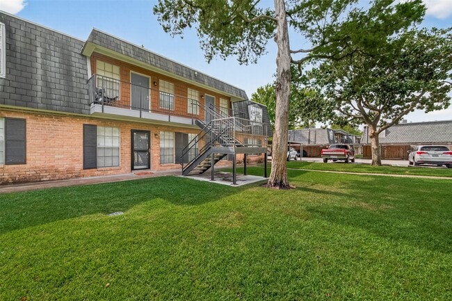 Foto del edificio - 9017 Gaylord Dr