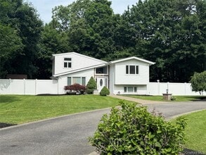 Building Photo - 26 Fox Ln
