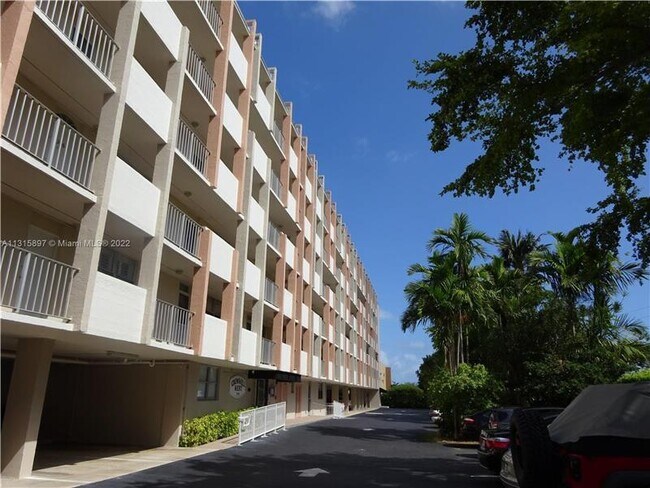 Foto del edificio - 1731 SE 15th St