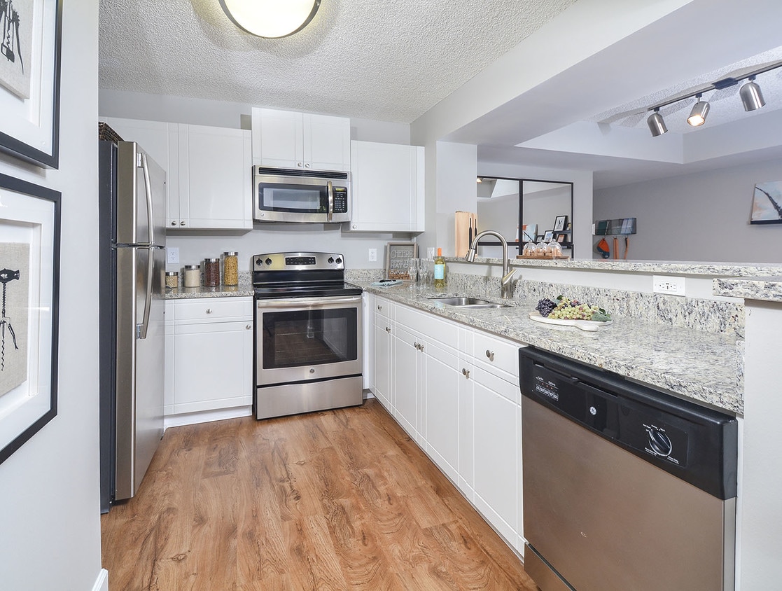 Pembroke Cove Apartments Pembroke Pines, FL