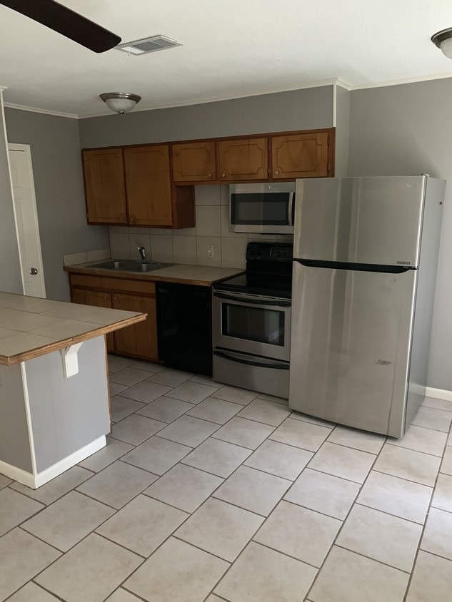 14080 Country Manor Ln, Hammond, LA 70403 Apartments in Hammond, LA