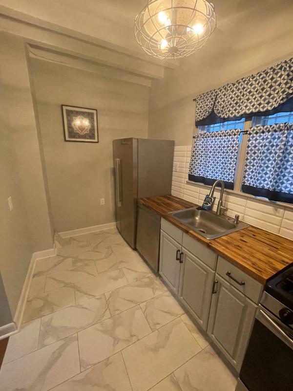 Building Photo - 1736 Rodman St