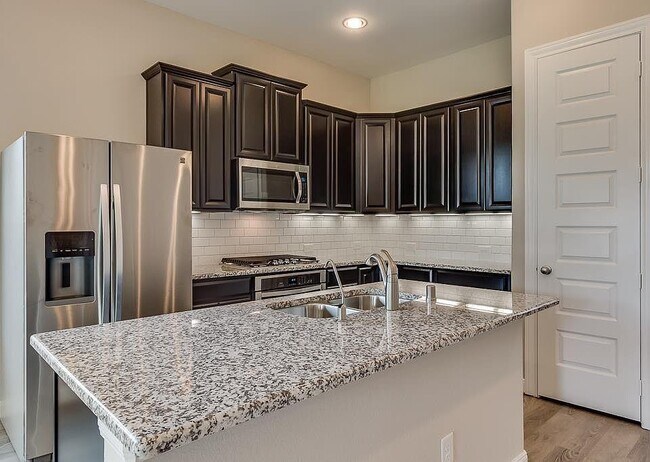 Foto del edificio - 8119 Braddock Hills Ln
