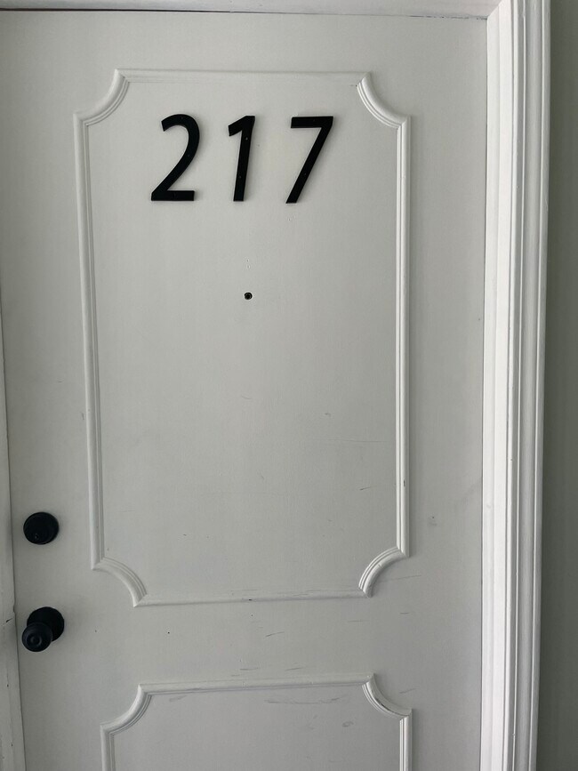 Foto del edificio - 4113 Telegraph Rd
