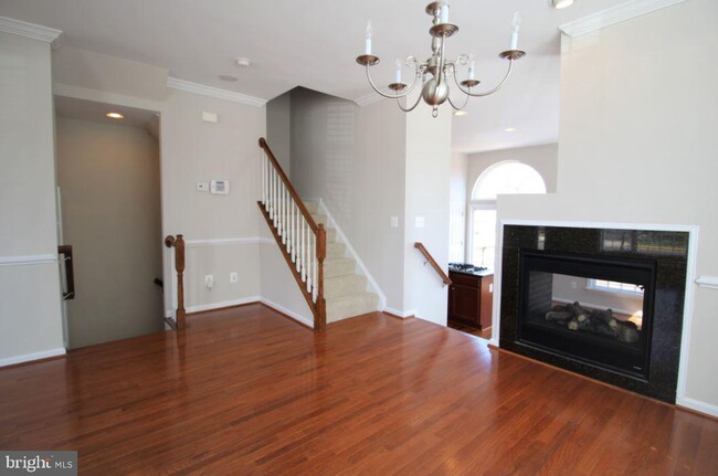 Building Photo - 2424 Battery Hill Cir