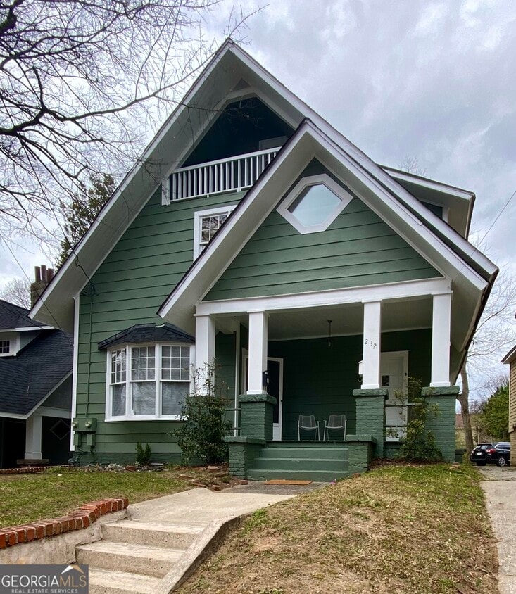 Primary Photo - 232 Sydney St SE