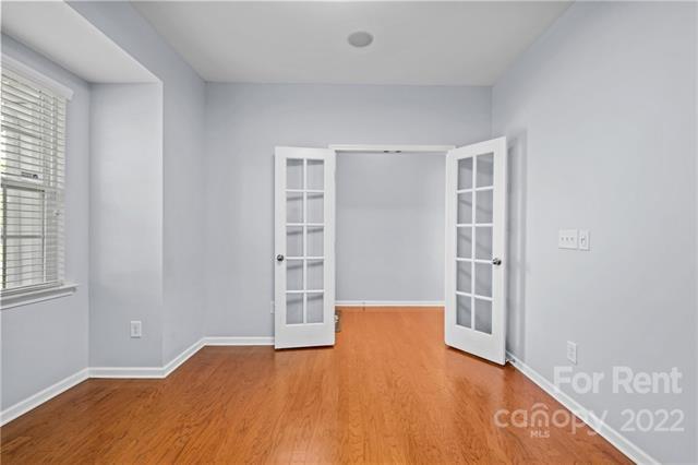 Building Photo - 8102 Kelburn Ln