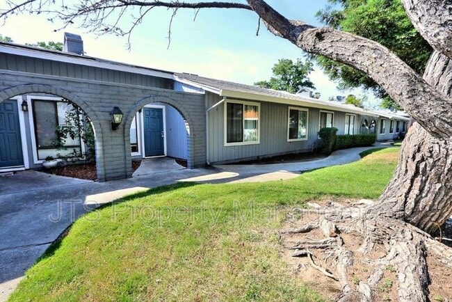 Building Photo - 1326 Oak Terrace Ct