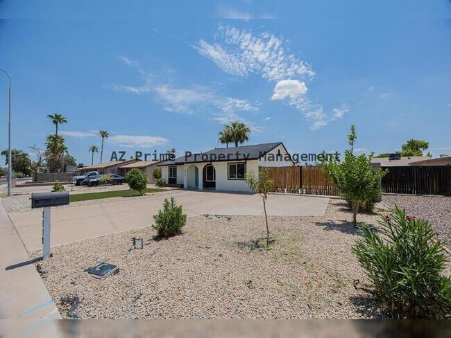 Foto del edificio - 2519 W Vineyard Rd