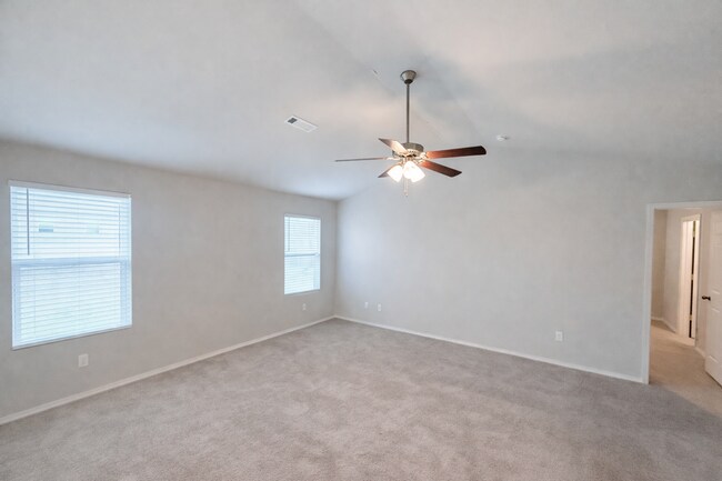 Foto del edificio - 3008 Emerald Pk Trl