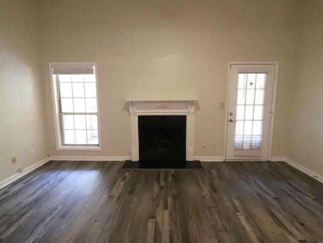 Foto del edificio - 4161 Riverlook Pkwy SE