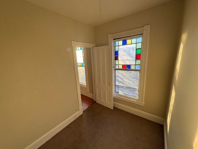 Foto del edificio - 560 2nd St