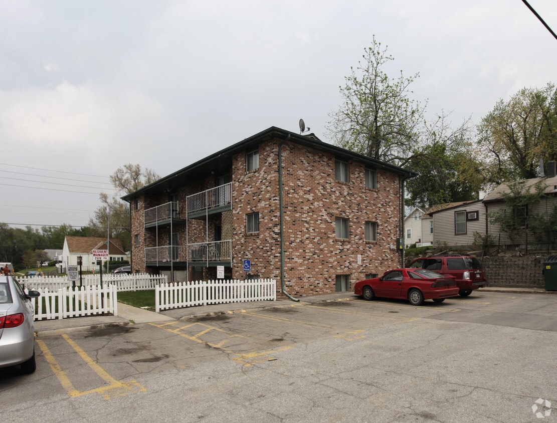Foto principal - Westbrook Terrace Apartments