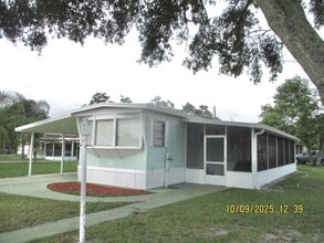 Building Photo - 1302 Arroyo Pkwy