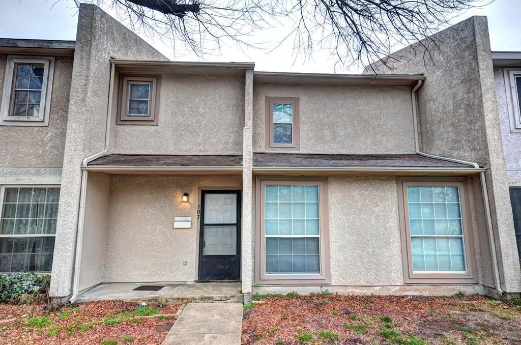 707 E Shady Grove Rd, Irving, TX 75060 Condo for Rent in Irving, TX