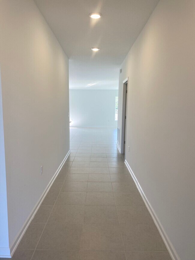 Foto del edificio - 1347 Belle Isle Ln