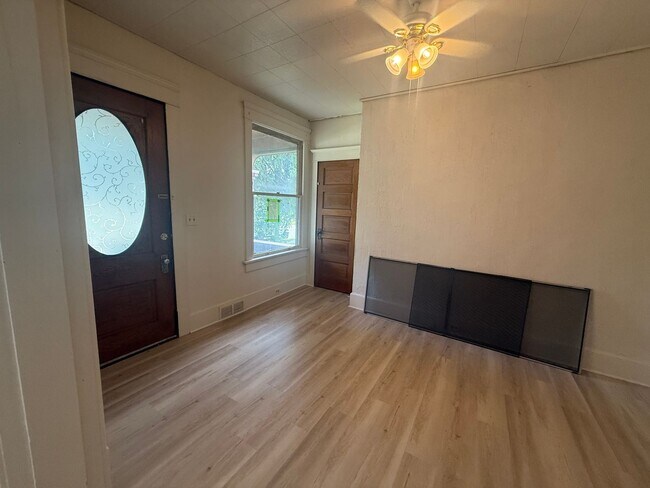 Foto del edificio - 1249-1251 Fulton Rd NW