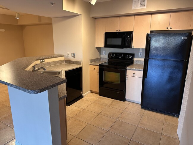 Building Photo - 3771 NW Mediterranean Ln