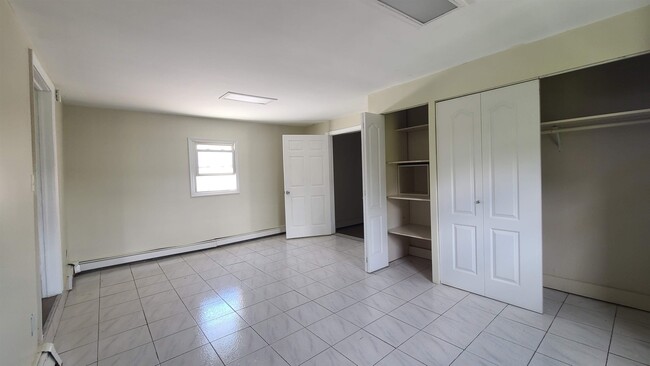 Building Photo - 123 75th St