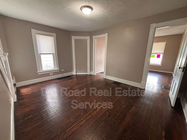 Building Photo - 67 S McGee St