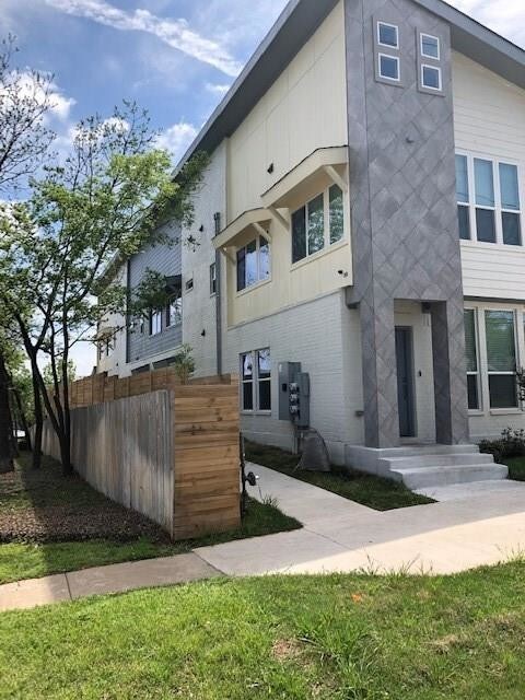 Foto principal - 1121 Bernard St