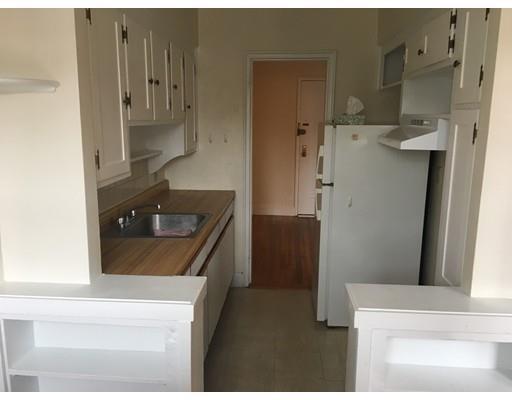 Building Photo - 24 Concord Ave