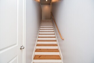 Building Photo - 3507 Mosley Ct