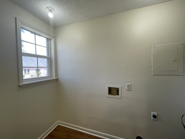 Foto del edificio - Apartment for Rent