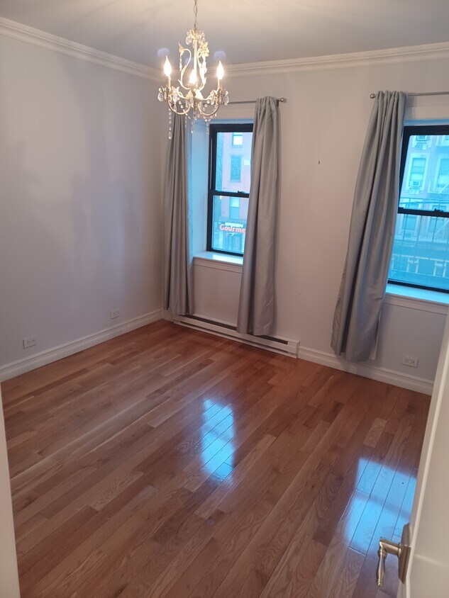Primary Photo - 975 2nd Ave