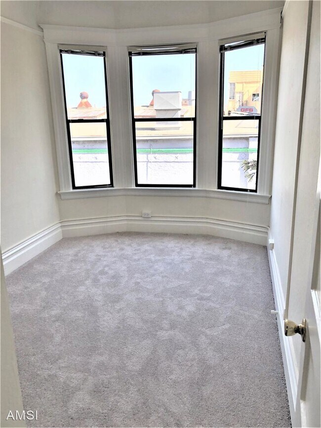 Building Photo - 1 br, 1.5 bath House - 1018 Minna Street